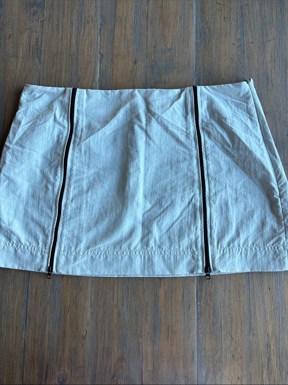 Zara Beige Mini Skirt with Black Zip Panels